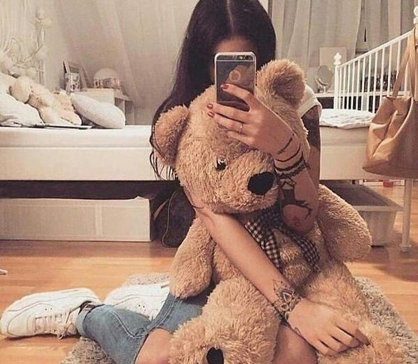 عکس پروفایل دخترونه با عروسک