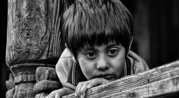 عکس بچه سیاه سفید