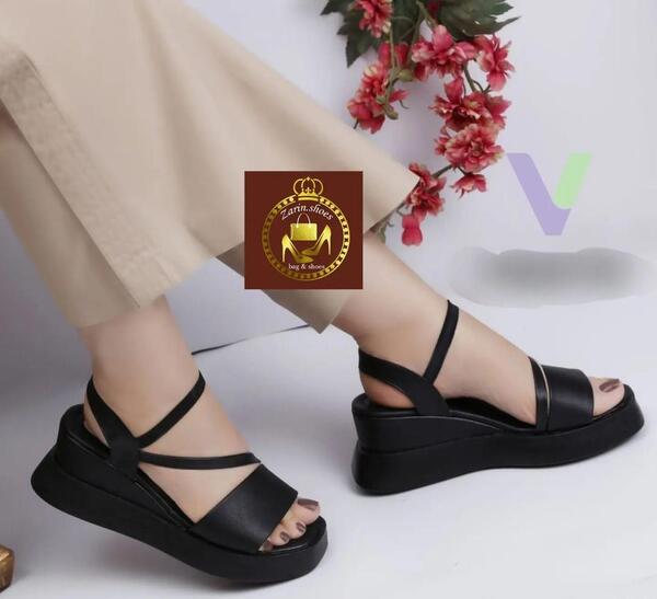عکس کفش زنانه قرمز