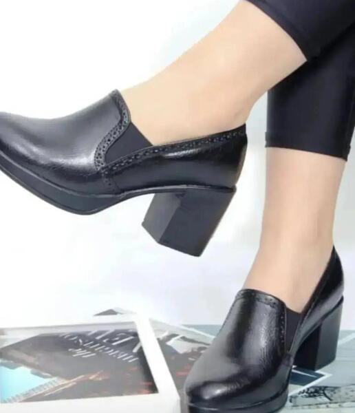 عکس کفش زنانه قرمز