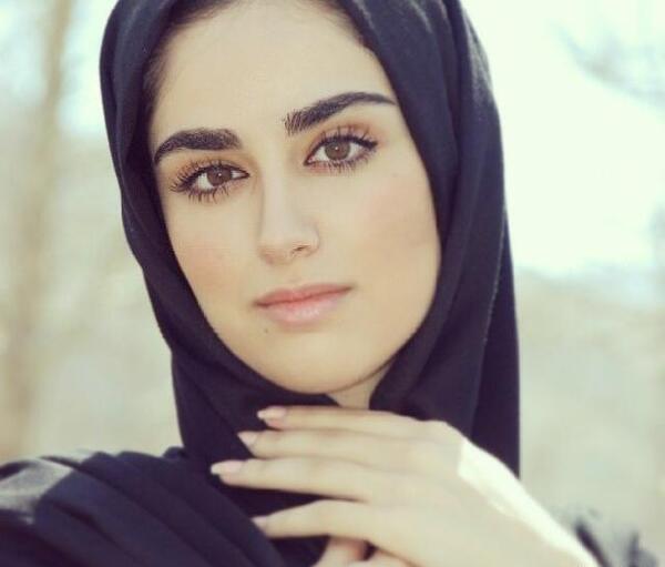 عکس و بیوگرافی هانیه غلامی