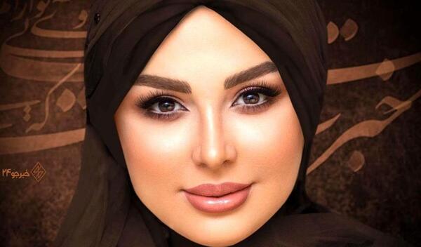 عکس نیوشا ضیغمی در حرم امام رضا