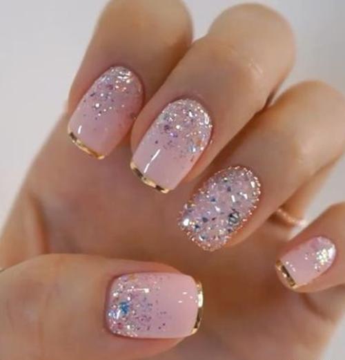 عکس ژلیش ناخن اکلیلی