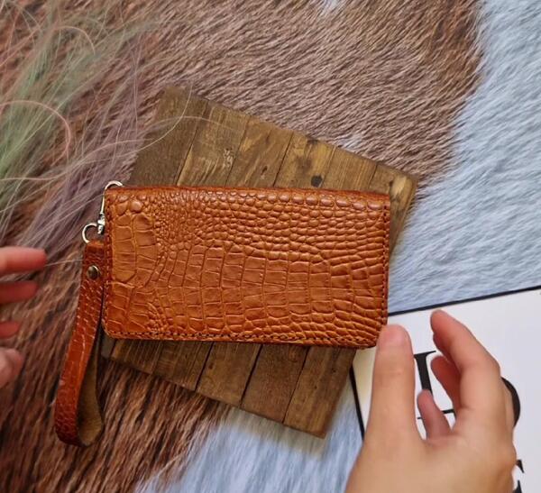 عکس کیف چرمی مردانه دست دوز