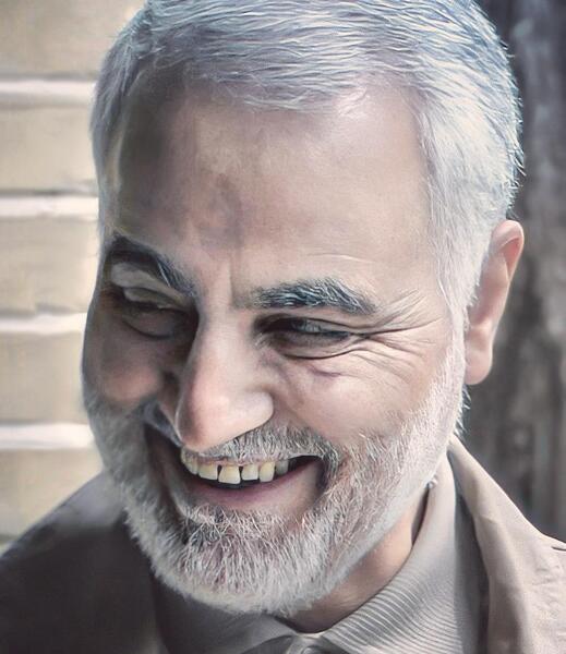 عکس خنده حاج قاسم سلیمانی