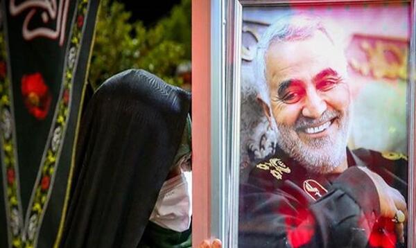 عکس خنده حاج قاسم سلیمانی