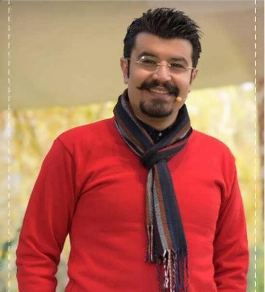 عکس مجری برنامه طبیب