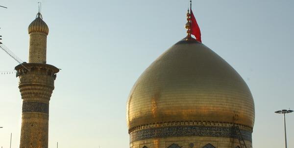 عکس یادگاری با حرم امام حسین