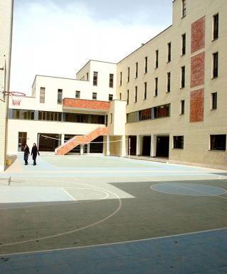 عکس مدیر مدرسه پروین اعتصامی