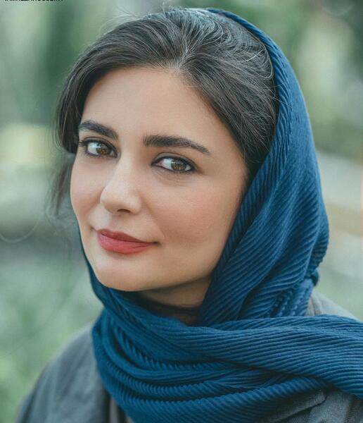 عکس گریه لیندا کیانی