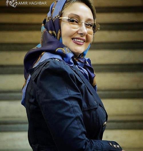 عکس زلیخا در رز سیاه