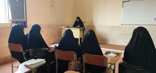 عکس آیا فرشته حسینی نماینده مجلس است