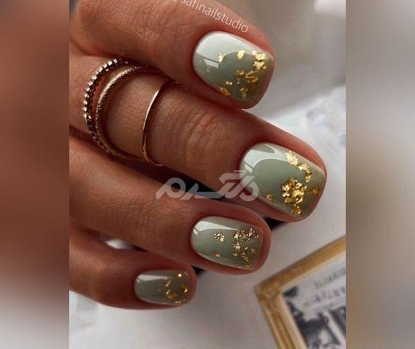 عکس طراحی ناخن با ورق طلا
