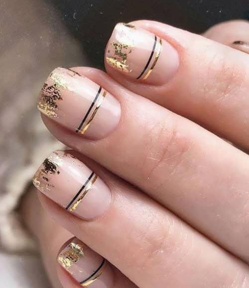 عکس طراحی ناخن با ورق طلا