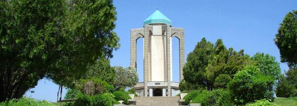 عکس سنگ قبر بابا طاهر