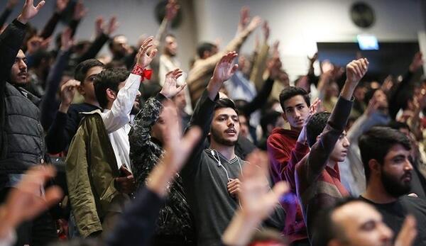 عکس فرزند شهید ابراهیم هادی