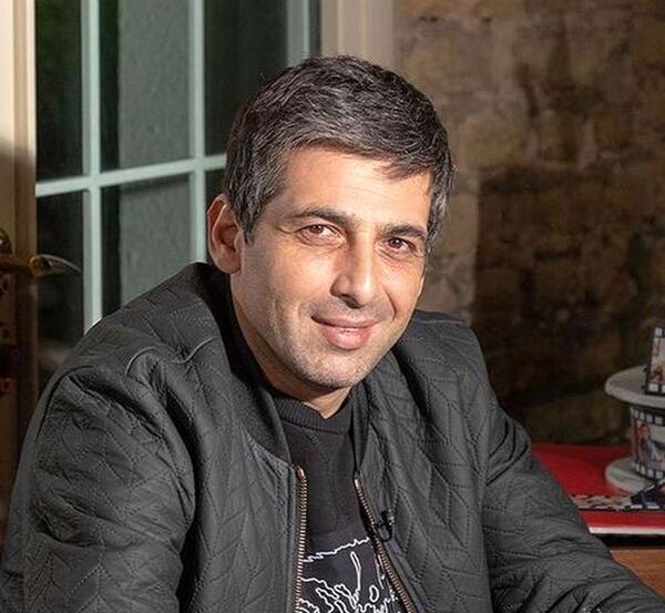 عکس گریم حامد بهداد در نقش وحید مرادی