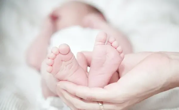 عکس پاییزی از کودک