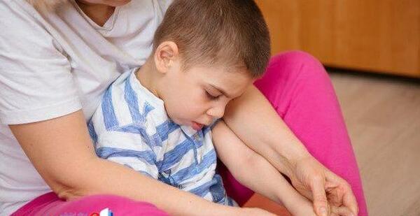 عکس بچه های فلج مغزی