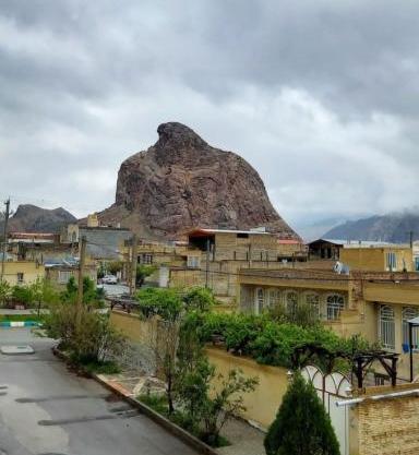 عکس عقاب کوه