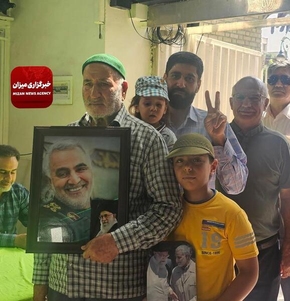 عکس شهید سلیمانی و رهبر