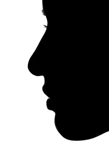 عکس پروفایل دخترانه نیم چهره