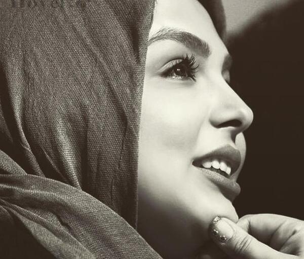 عکس تمام قد طناز طباطبایی