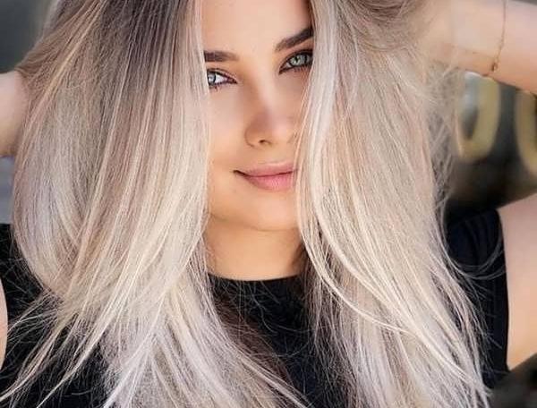 عکس رنگ مو روشن با دکلره