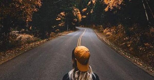 عکس ژست عکاسی پسرانه در پاییز