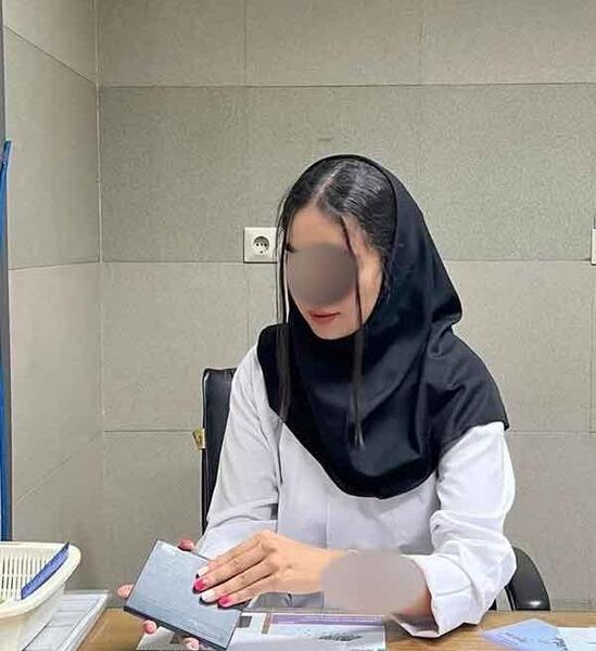 عکس مو زیر مقنعه