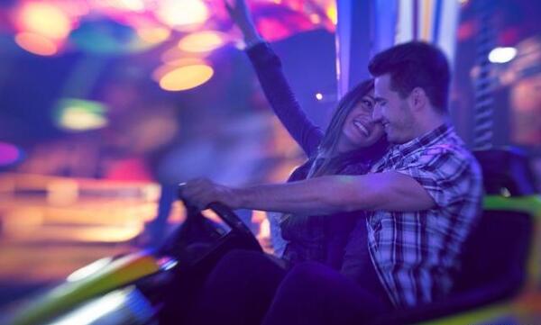 عکس لبخند عاشقانه پسر