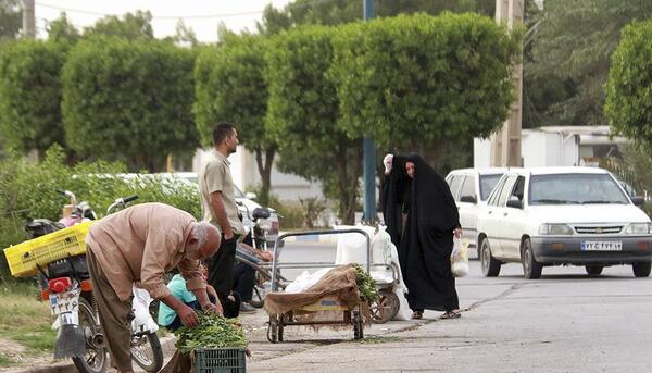 عکس ثروت و فقر