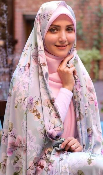 عکس شبنمی را کجا زندگی میکند؟