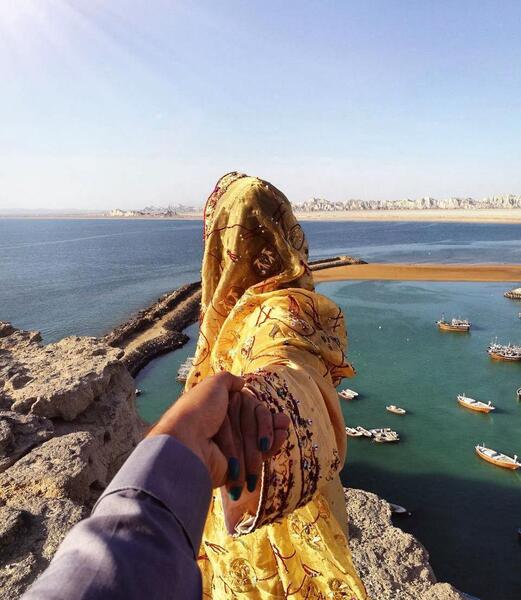 عکس دختر بلوچ با گل