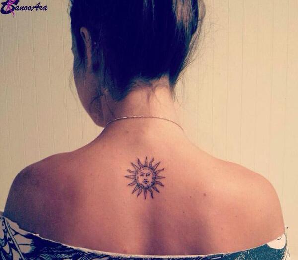 عکس تاتو روی کتف دخترانه