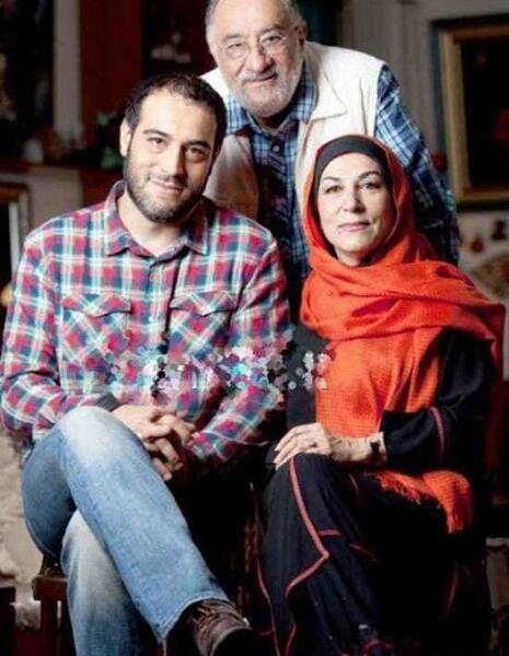 عکس داریوش اقبالی با دخترش