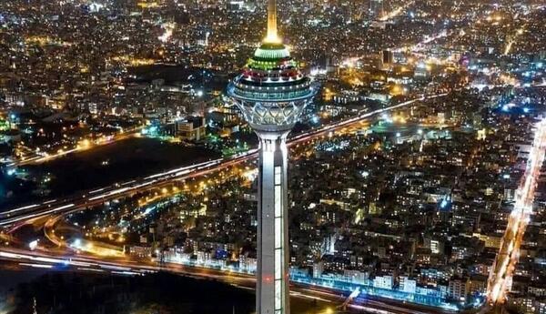عکس صاحب برج میلاد