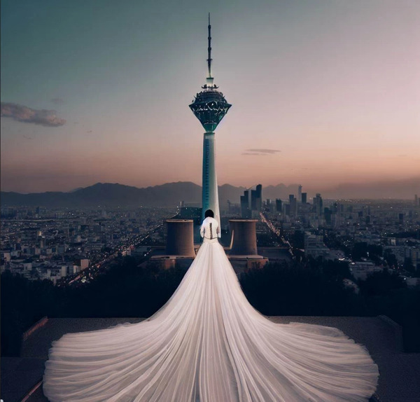 عکس صاحب برج میلاد
