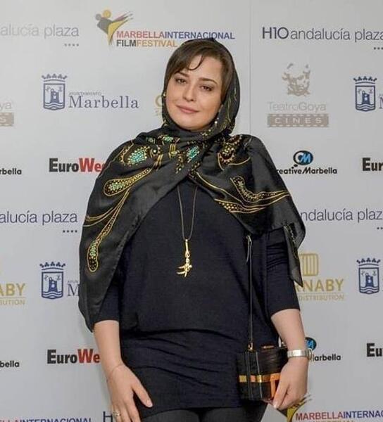 عکس خانوادگی مهراوه شریفی نیا