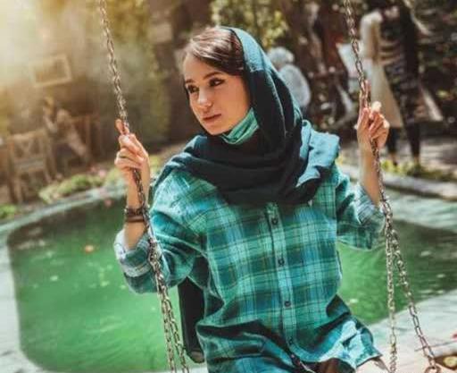 عکس پریسا پور مشکی تیک تاکر