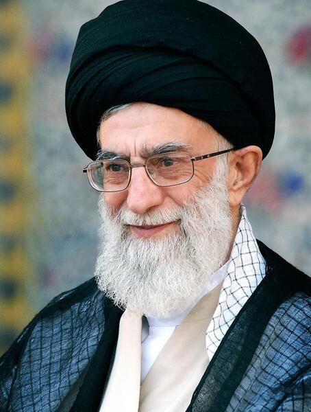 عکس لبخند خامنه ای