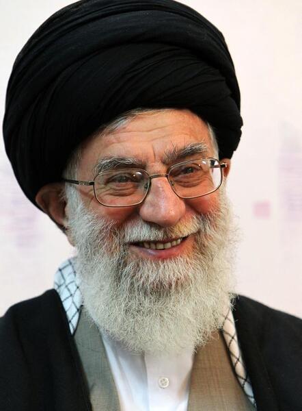 عکس لبخند خامنه ای