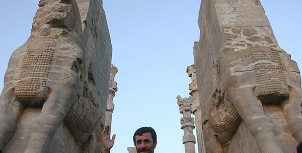 عکس جمشید مشایخی در هزاردستان
