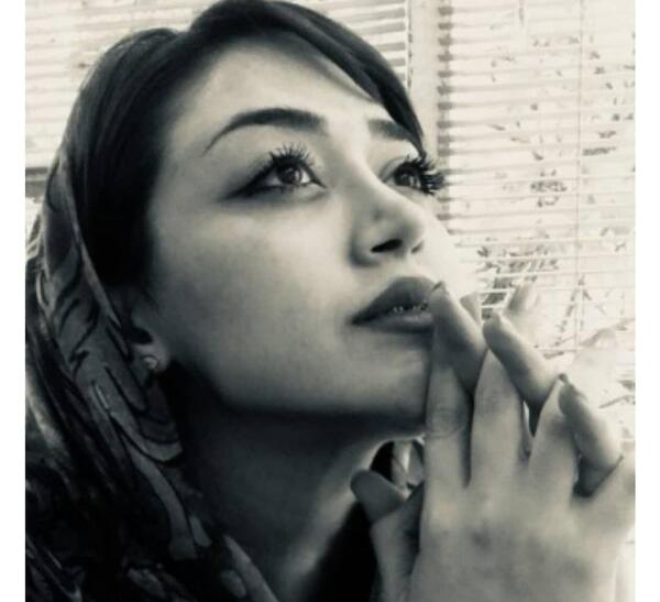 عکس یلدا اسفندیاری