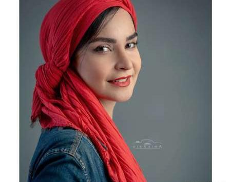 عکس مجری کیمیا گیلانی
