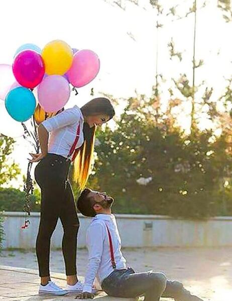 عکس دختر در ماشین لاکچری