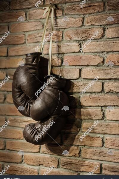 عکس دستکش بوکس قدیمی