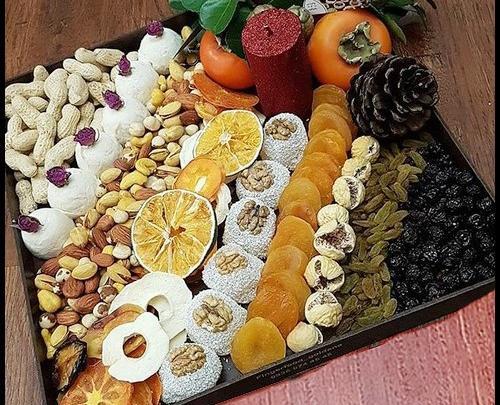 عکس ایده تزیین وسایل شب یلدا برای عروس