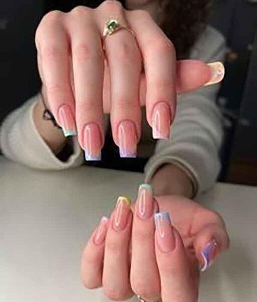 عکس طرح ناخن فرنچ رنگی