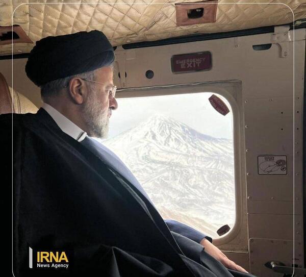 عکس یادگاری رئیسی